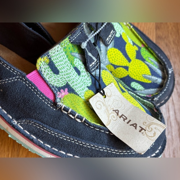 Ariat NWT Women's Mint Cactus Suede Western Cruiser Shoes Size 11 - Picture 7 of 11
